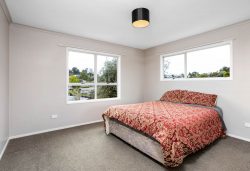 19 Sun Valley Road, Hatfields Beach, Rodney, Auckland, 0931, New Zealand