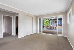 19 Sun Valley Road, Hatfields Beach, Rodney, Auckland, 0931, New Zealand