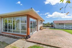 208 Lindsay Road, Levin, Horowhenua, Manawatu / Whanganui, 5510, New Zealand