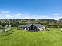 100 Wingatui Road, Mosgiel, Dunedin, Otago, 9024, New Zealand