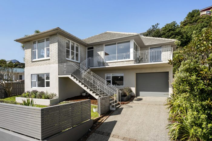 15 Witham Street, Island Bay, Wellington, 6023, New Zealand