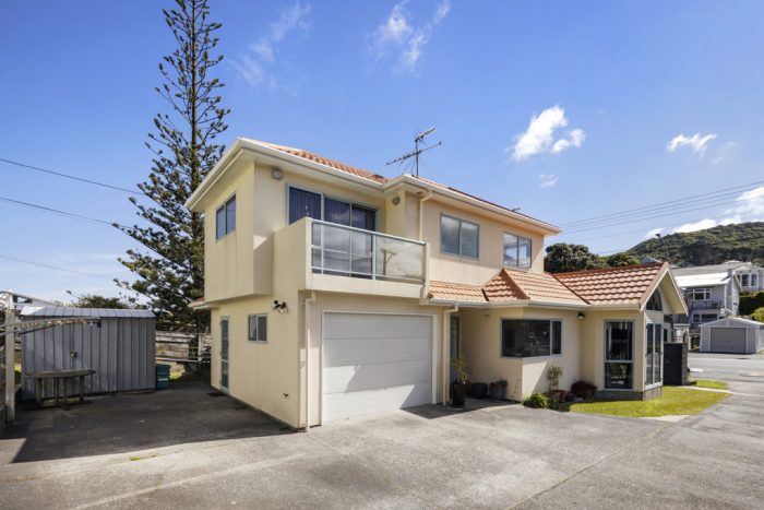 29B The Parade, Island Bay, Wellington, 6023, New Zealand