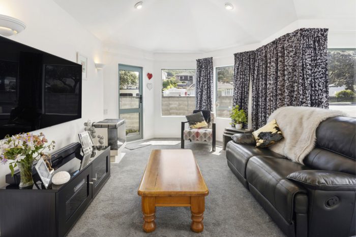 29B The Parade, Island Bay, Wellington, 6023, New Zealand