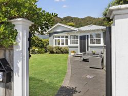 23 Marine Parade, Eastbourne, Lower Hutt, Wellington, 5013, New Zealand