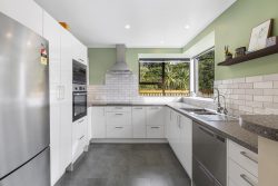 12 Creswick Terrace, Northland, Wellington, 6012, New Zealand