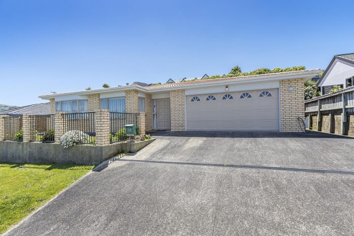 139 Woodman Drive, Tawa, Wellington, 5028, New Zealand