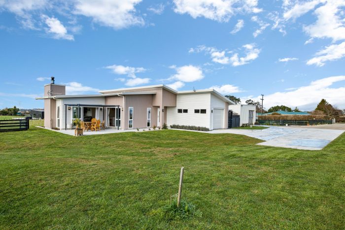 34 Monmouth Road, Stratford, Taranaki, 4394, New Zealand