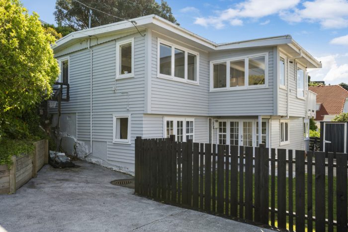 27 Tai Paku Paku Road, Karaka Bays, Wellington, 6022, New Zealand