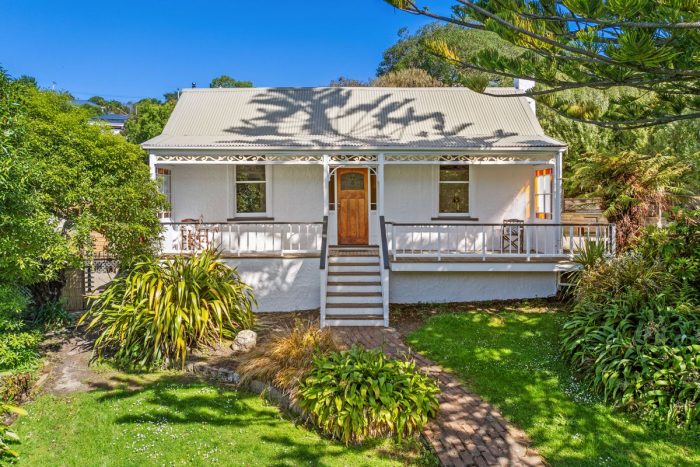 75 Wickliffe Terrace, Port Chalmers, Dunedin, Otago, 9023, New Zealand