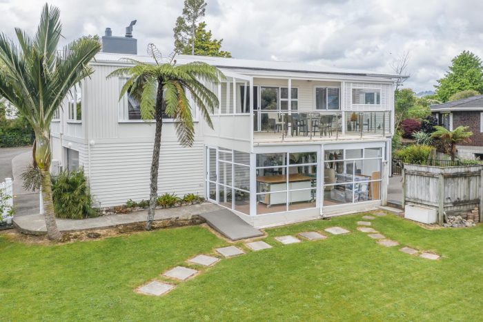 218A Cambridge Street, Levin, Horowhenua, Manawatu / Whanganui, 5510, New Zealand