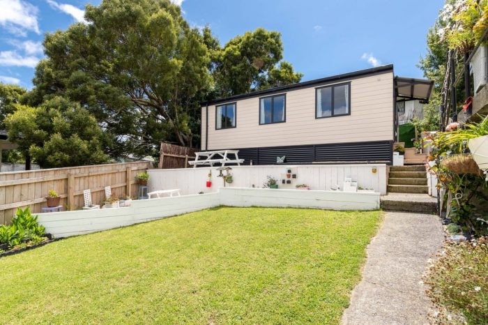 9A Edelweiss Grove, Timberlea, Upper Hutt, Wellington, 5018, New Zealand