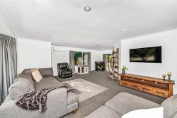 10 Beauford Place, Parklands, Christchurch City, Canterbury, 8083, New Zealand