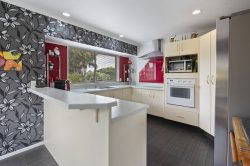 31 Caroline Crescent, Highbury, Palmerston North, Manawatu / Whanganui, 4412, New Zealand