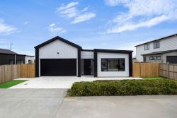 73 Clarks Beach Road, Clarks Beach, Franklin, Auckland, 2122, New Zealand