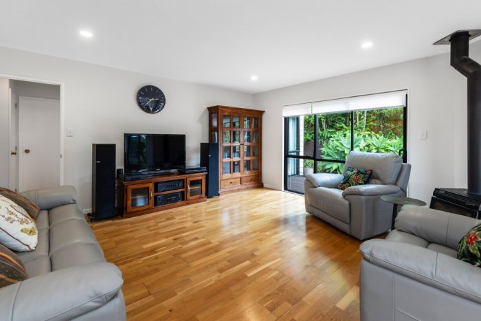 446F West Coast Road, Glen Eden, Waitakere City, Auckland, 0602, New Zealand