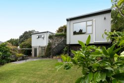 15 Nuffield Street, Tawa, Wellington, 5028, New Zealand