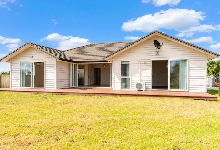 44 Ocean View Rise, Ruakaka, Whangarei, Northland, 0116, New Zealand