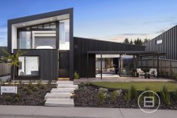 16 Robrosa Street, Wanaka, Otago, 9305, New Zealand