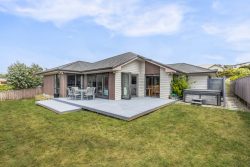 10 Tararua Close, Aotea, Porirua, Wellington, 5024, New Zealand