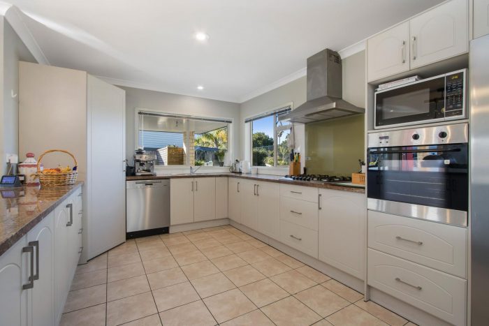 32 Noble Johnston Drive, Katikati, Western Bay Of Plenty, Bay Of Plenty, 3129, New Zealand