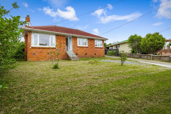 18 Vodanovich Road, Te Atatu South, Waitakere City, Auckland, 0610, New Zealand