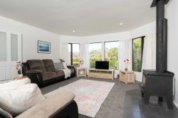 4 Waverton Terrace, Churton Park, Wellington, 6037, New Zealand