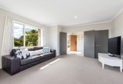 86 Alnwick Street, Warkworth, Rodney, Auckland, 0910, New Zealand