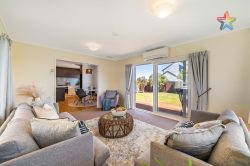 11 Jasmine Grove, Maungaraki, Lower Hutt, Wellington, 5010, New Zealand