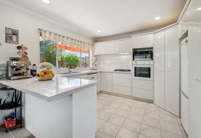 27 Montecito Place, Golflands, Manukau City, Auckland, 2013, New Zealand