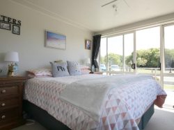 586 Niagara Waikawa Road, Waikawa Valley, Catlins, Southland, 9884, New Zealand