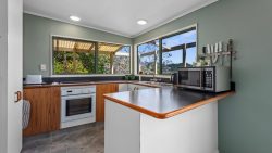 1 Oakura Road, Oakura Coast, Whangarei, Northland, 0184, New Zealand