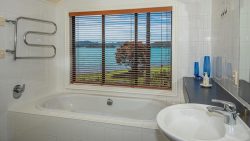 950 Whangaruru North Road, Bland Bay, Oakura Coast, Whangarei, Northland, 0184, New Zealand