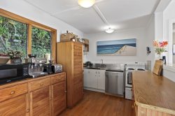 2B Foster Avenue, Huia, Waitakere City, Auckland, 0604, New Zealand