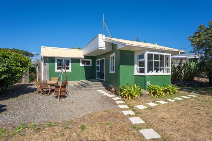 6 Rangiuru Road, Otaki Beach, Kapiti Coast, Wellington, 5512, New Zealand