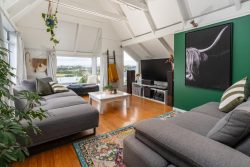 17 Fitzpatrick Street, Newlands, Wellington, 6037, New Zealand