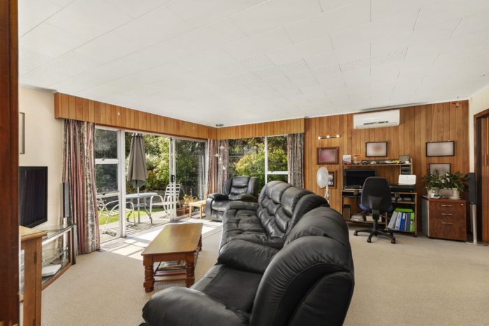 8 Radiata Grove, Brown Owl, Upper Hutt, Wellington, 5018, New Zealand