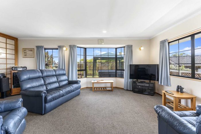 66 Bay Vista Drive, Red Beach, Rodney, Auckland, 0932, New Zealand