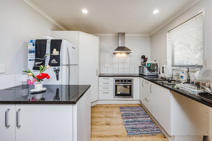 35 Becker Drive, Weymouth, Manukau City, Auckland, 2103, New Zealand