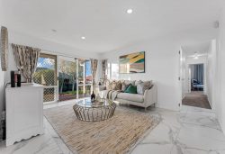 174 Burswood Drive, Burswood, Manukau City, Auckland, 2013, New Zealand
