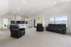 66 Cedarwood Street, Woodridge, Wellington, 6037, New Zealand