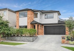 13 Conti Drive, Flat Bush, Manukau City, Auckland, 2019, New Zealand