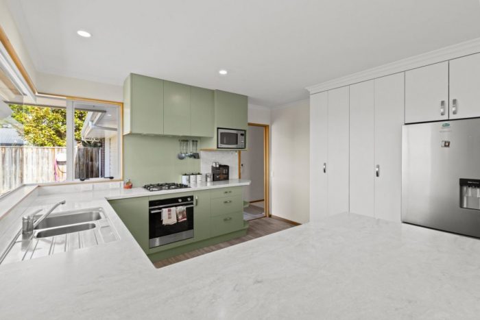 33 Karina Crescent, Redwoodtown, Blenheim, Marlborough, 7201, New Zealand