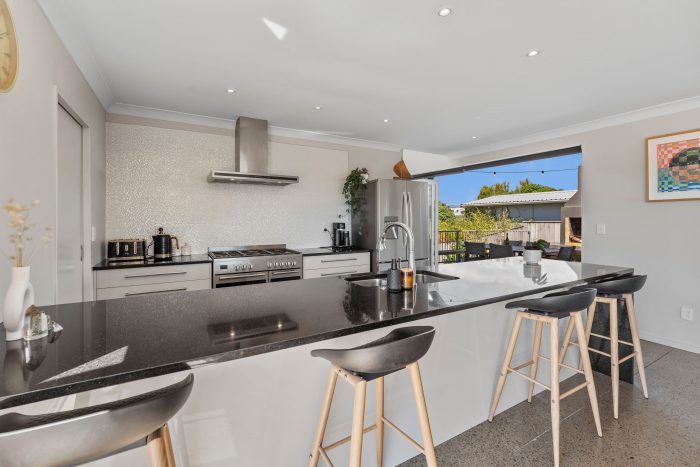 2 Kowhai Street, Otaki Beach, Kapiti Coast, Wellington, 5512, New Zealand