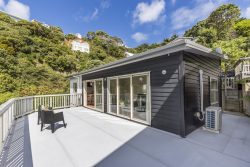 32 Farnham Street, Mornington, Wellington, 6021, New Zealand