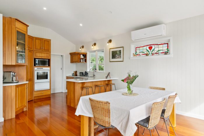 25 Waikato Street, Island Bay, Wellington, 6023, New Zealand