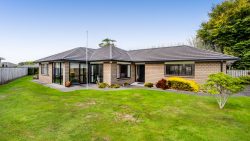 6 Elizabeth Grove, Stratford, Taranaki, 4332, New Zealand