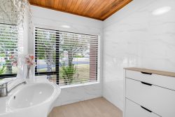 26 Settlers Grove, Orewa, Rodney, Auckland, 0931, New Zealand