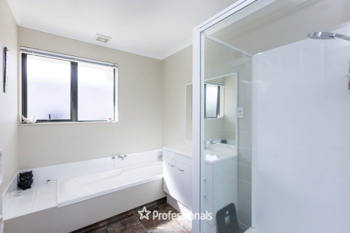 23A Hudson Avenue, Ebdentown, Upper Hutt, Wellington, 5018, New Zealand