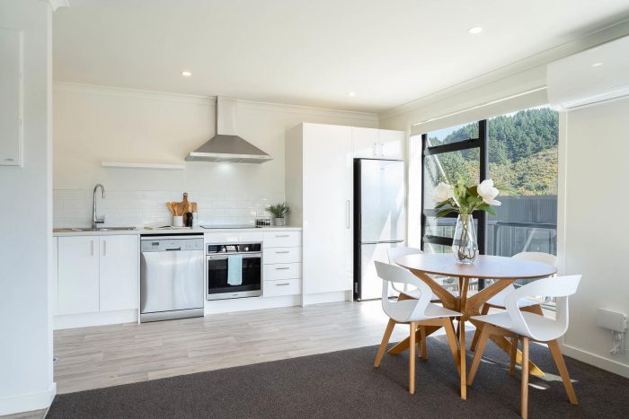 1 Ara Patukawenga, Tawa, Wellington, 5028, New Zealand