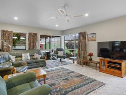 18 Carlsen Street Burwood Christchurch City Canterbury 8083 New Zealand